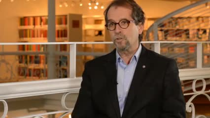 Le professeur Camil Bouchard